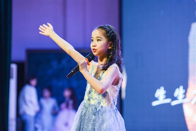 年级展演现场
