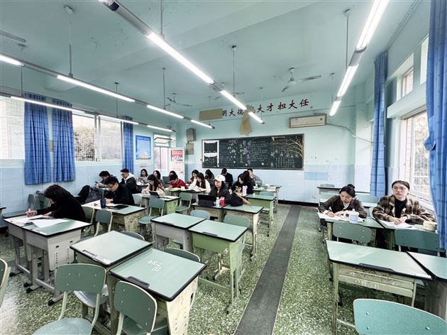 棠外高中外语教研组召开学期初工作会议