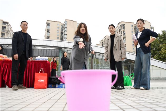 热爱点亮希望 笃行闪耀光芒——棠外隆重庆祝第116个“三八”国际劳动妇女节