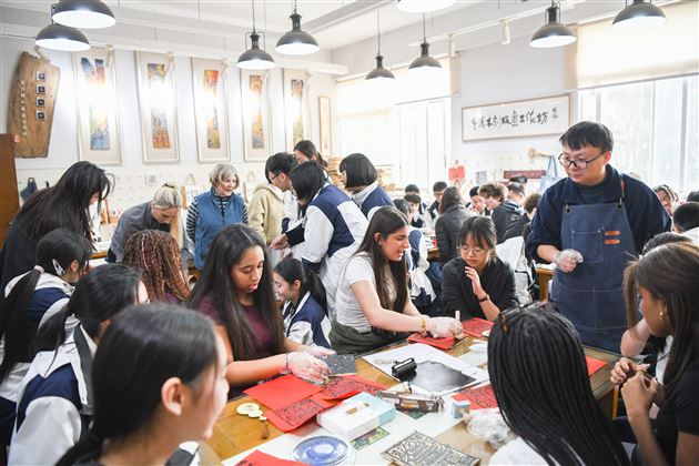 圣约翰公学阿森纳青训访棠外 中英少年绿茵场上竞技绘蓝图 