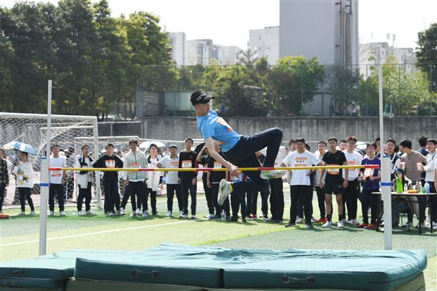 棠外高中“多威杯”第二十二届师生田径运动会圆满举行