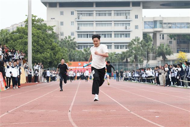 棠外高中“多威杯”第二十二届师生田径运动会圆满举行