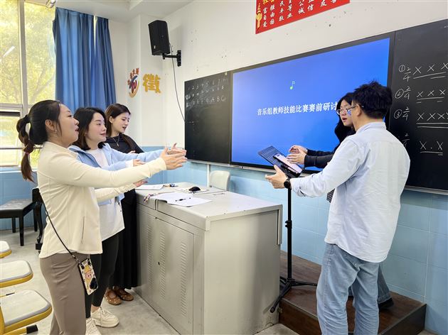 棠外王娟、陈橹伊老师在双流区音乐教师基本功大赛中荣获初中组一等奖 