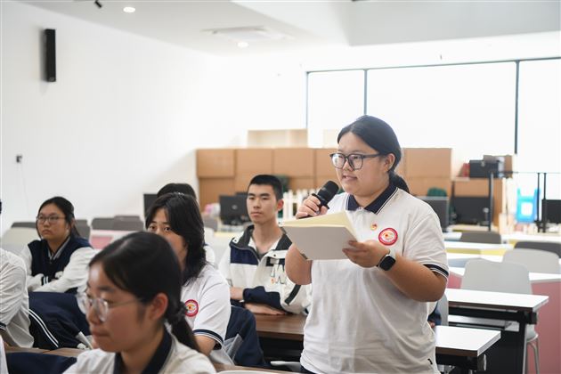 棠外高中青年学生党校专题培训暨2026年“五四”青年节特别主题团日活动