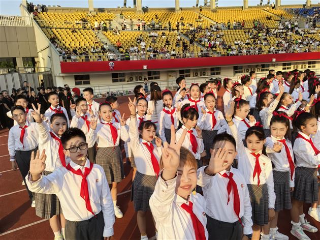 棠外附小学子闪耀川超联赛