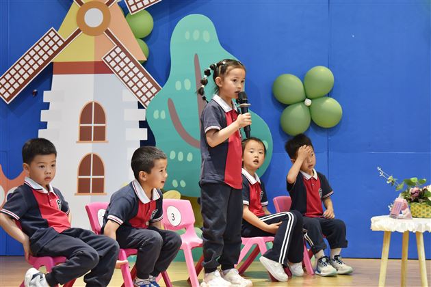 棠湖仁智幼儿园中班组主题探究课程活动开放日 (5).JPG