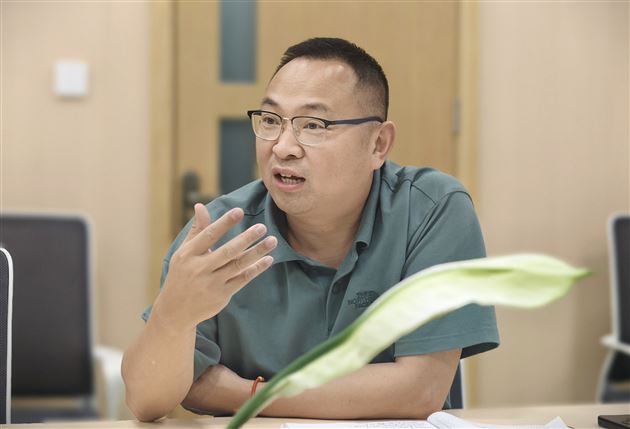 棠外高中班主任名师工作坊开展“积极心理学视角下的班会课探索与实践”活动