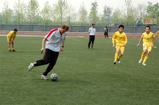 棠湖中学外语实验学校足球队训练(一)