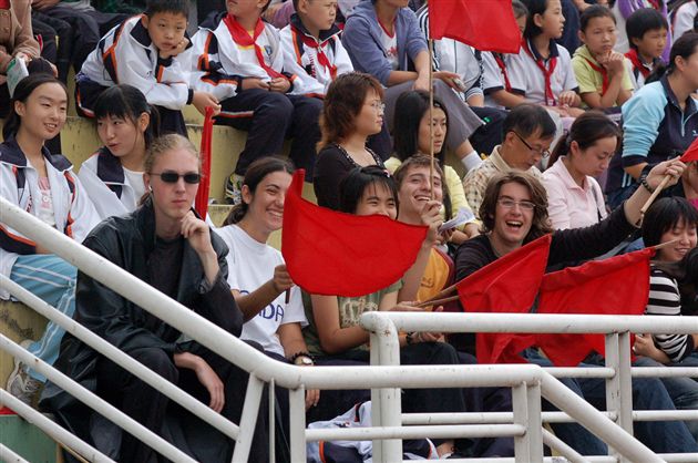 澳大利亚“维京勇士”女子足球队访问棠湖中学外语实验学校(十三)