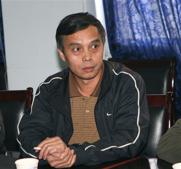 棠湖中学与双流县业余体校签订合建射箭试点校协议