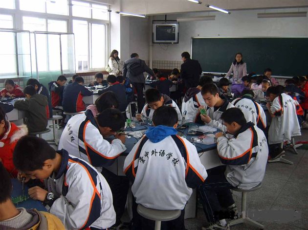 棠中外语学校荣获成都市科技竞赛团体一等奖