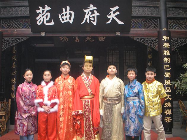 棠外学生参加四川电视台春节特别节目拍摄