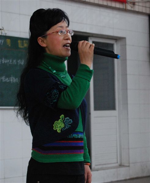 棠外附小2008—2009学年度第二学期的开学典礼(二)