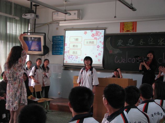 棠外高2012级“家长开放日”活动5