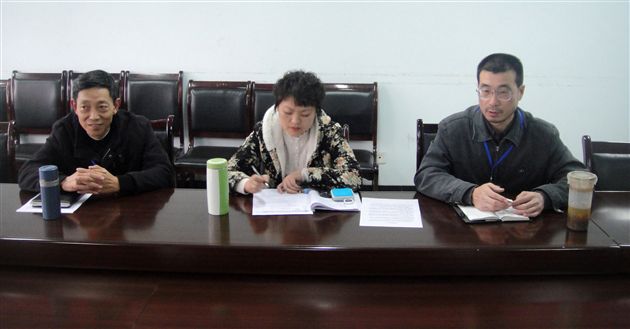 棠外初中校级课题组长和评审组成员培训会3