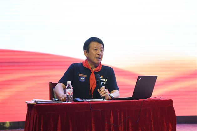 成都棠湖外国语学校初2026级开展新生少先队主题队课
