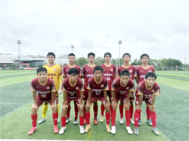 棠外足球队代表学校参加第六届中国青少年足球联赛(成都赛区）暨2026年成都市足球协会杯，获得第四名