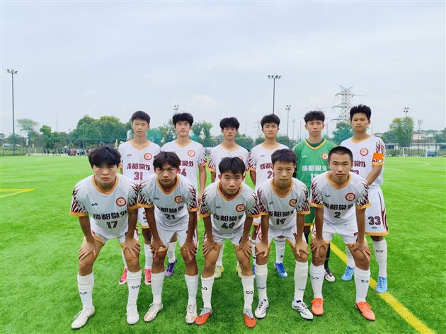 棠外足球队代表双流区足球协会参加第六届中国青少年足球联赛(成都赛区）暨2026年成都市足球协会杯，勇夺冠军 