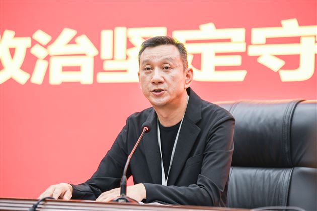 把准方向强党建 立德树人育新人——棠外召开党委（扩大）会议 