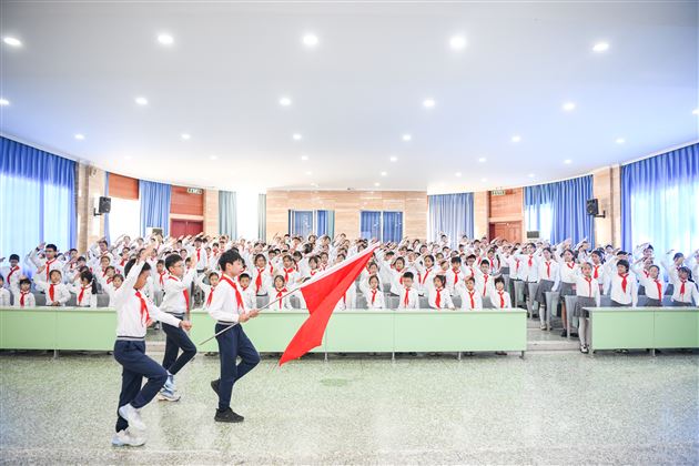棠外附小举行第十三届少代会第一次会议大队委竞选